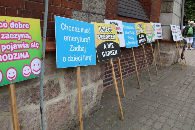 Wałbrzych. 7. Marsz dla Życia i Rodziny