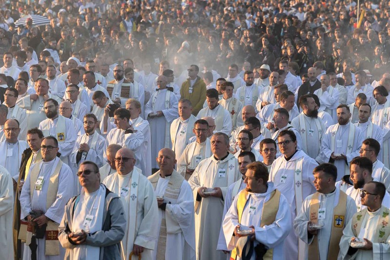 FOTORELACJA: Lednica 2000