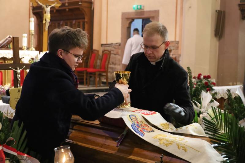 Nowa Ruda-Słupiec. Pogrzeb ks. ppor. Sebastiana Makucha