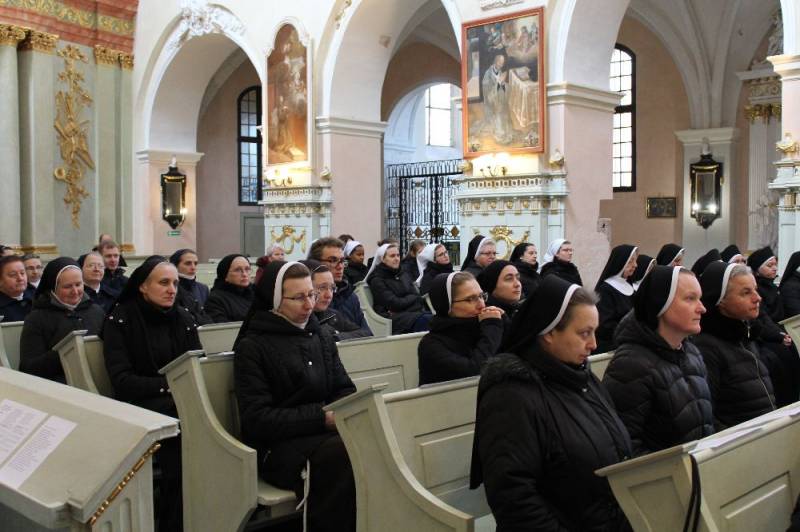 Diecezjalne Obchody Światowego Dnia Życia Konsekrowanego w Paradyżu