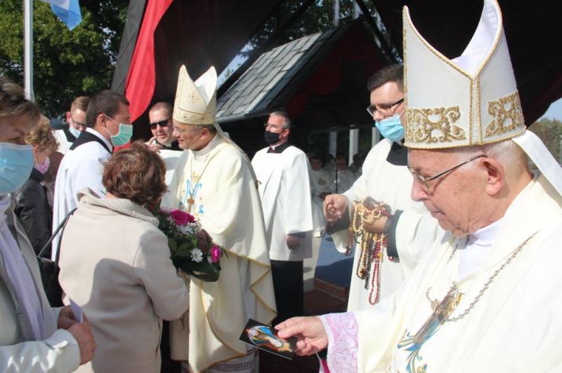 Pielgrzymka Żywego Różańca do Rokitna