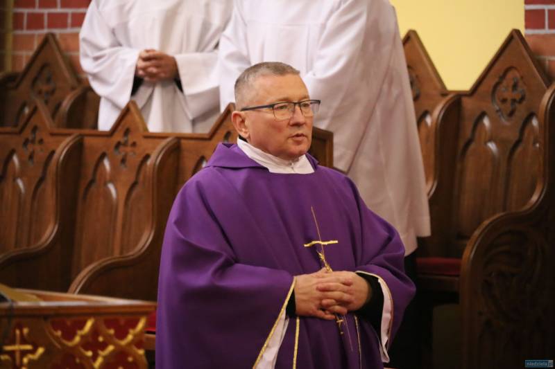 Bielawa. Ostatnie pożegnanie ks. Karola Tyrchy