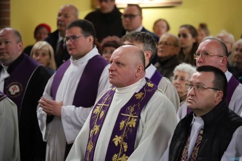 Bielawa. Ostatnie pożegnanie ks. Karola Tyrchy