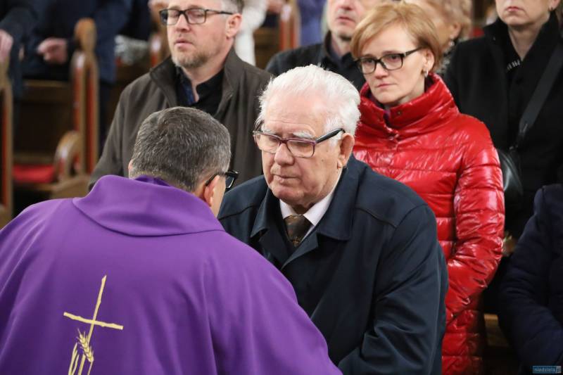 Bielawa. Ostatnie pożegnanie ks. Karola Tyrchy