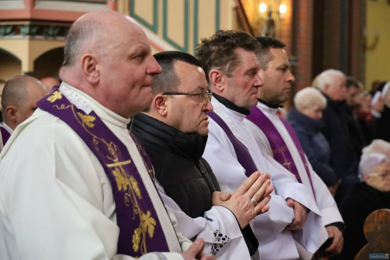 Bielawa. Ostatnie pożegnanie ks. Karola Tyrchy