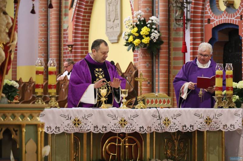 Bielawa. Ostatnie pożegnanie ks. Karola Tyrchy