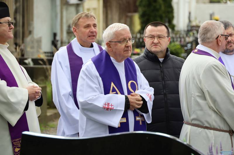 Bielawa. Ostatnie pożegnanie ks. Karola Tyrchy