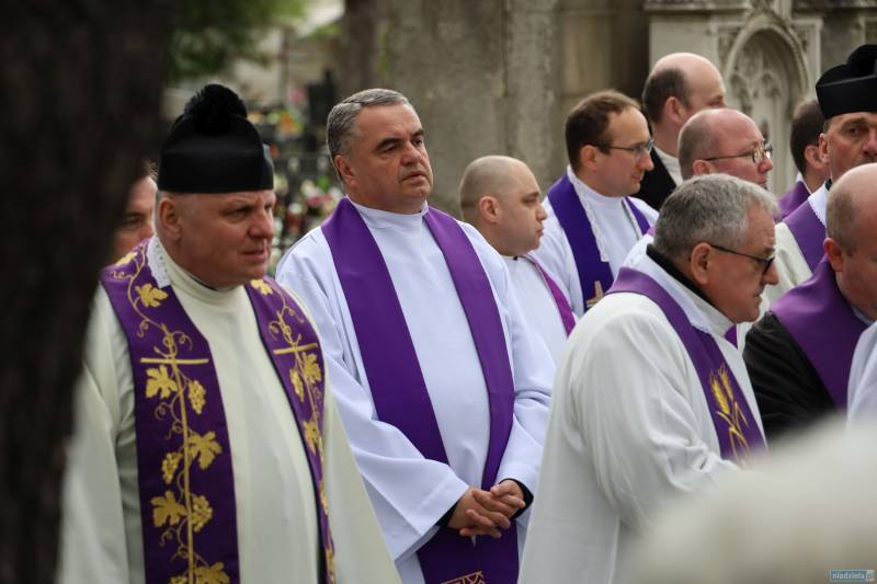 Bielawa. Ostatnie pożegnanie ks. Karola Tyrchy