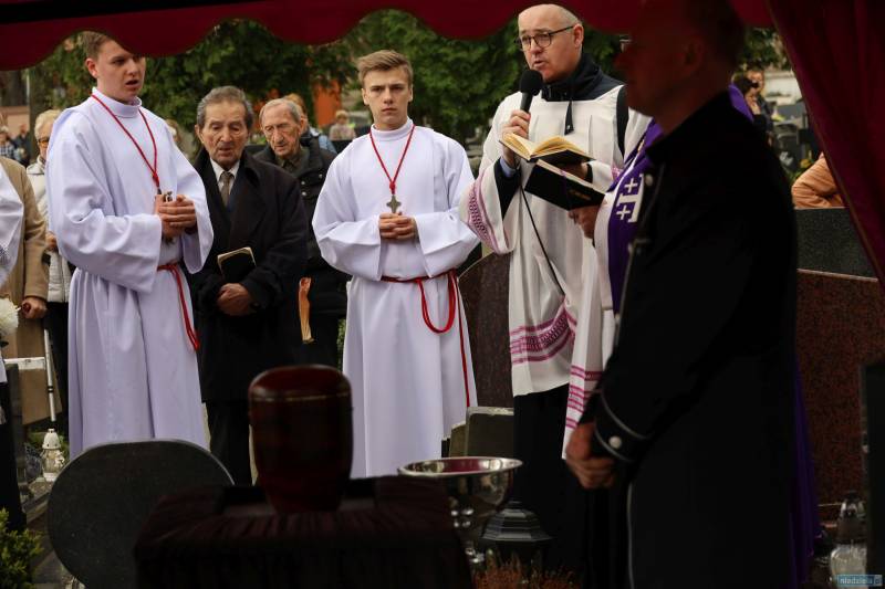 Bielawa. Ostatnie pożegnanie ks. Karola Tyrchy