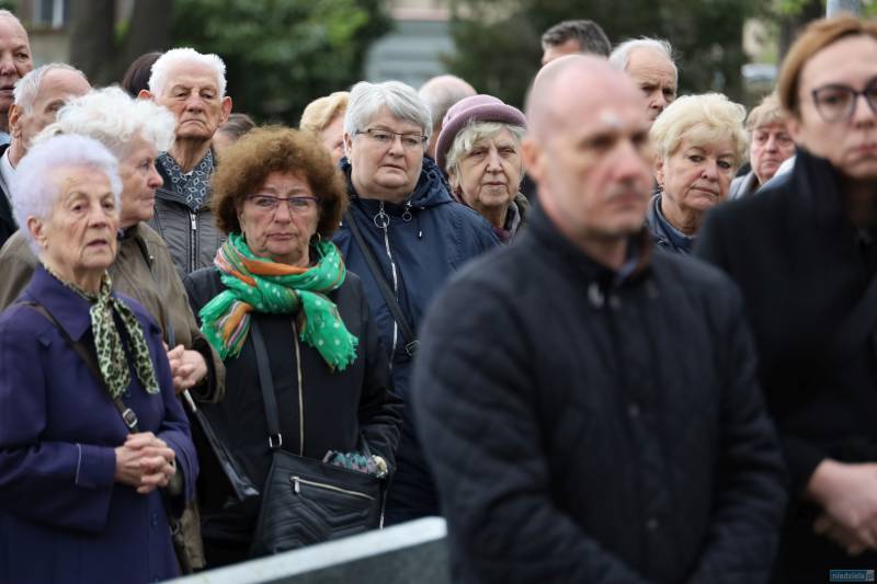 Bielawa. Ostatnie pożegnanie ks. Karola Tyrchy