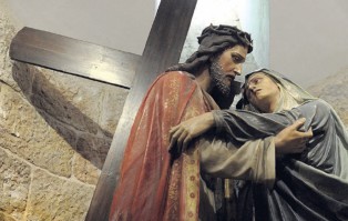 #TrzymajSięMaryi: Rodzicielka Życia. Co urodzi się z twojego krzyża?