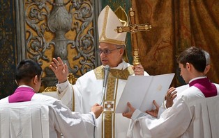 Pierwsza decyzja Leona XIV dotycząca współpracowników