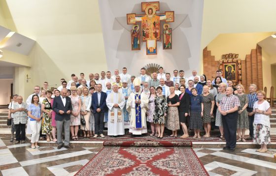 Zakończenie diecezjalnego etapu procesu synodalnego w archidiecezji częstochowskiej