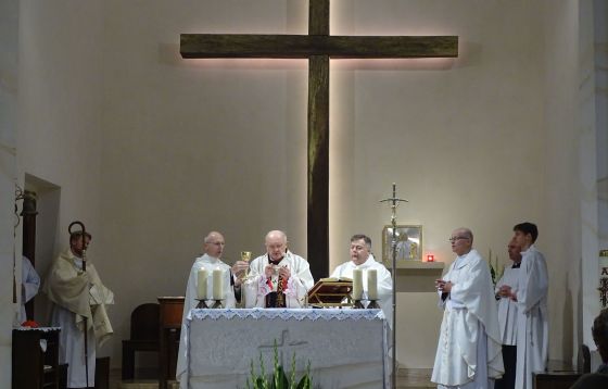 Poświęcenie kaplicy Matki Bożej Królowej Korony Polskiej na Marymoncie