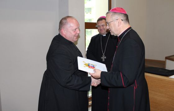 Wręczenie dekretów w diecezji zielonogórsko-gorzowskiej