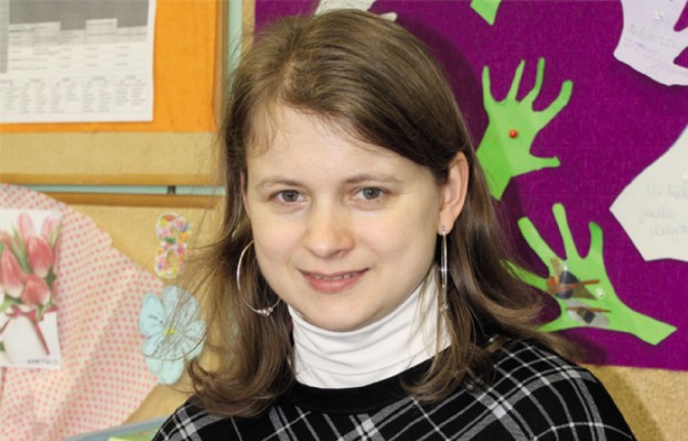 Agnieszka Domowicz – pedagog, doradca rodzinny, od wielu lat realizuje
projekty dotyczące profilaktyki uzależnień i zachowań ryzykownych,
współpracuje z Fundacją Światło-Życie