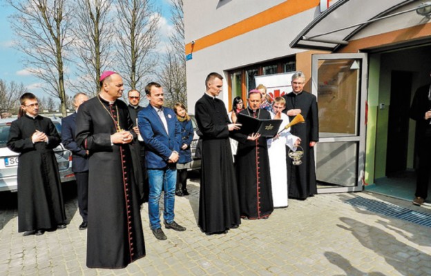 Poświęcenie Diecezjalnego Domu Matki i Dziecka w Sosnowcu