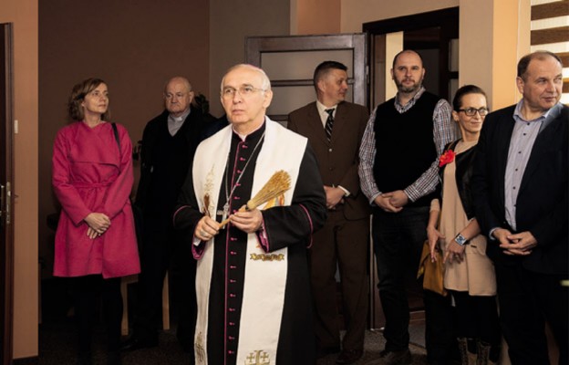 Poświęcenia nowej siedziby Sekretariatu Misyjnego w Częstochowie
dokonał abp Wacław Depo