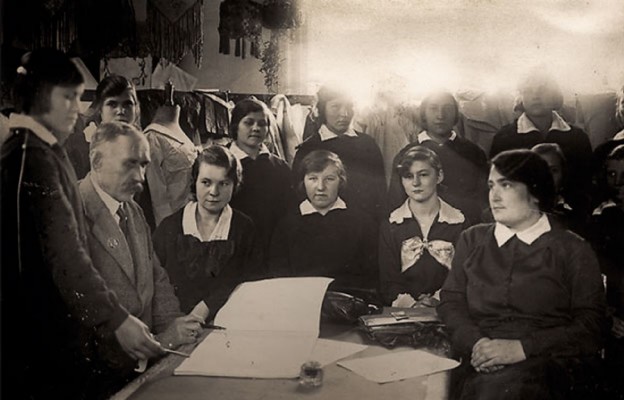 Orla, 1926 r. Kurs kroju dla dziewcząt