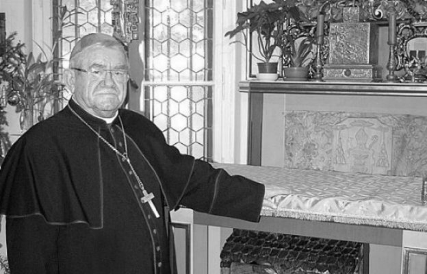 Śp. bp Józef Pazdur