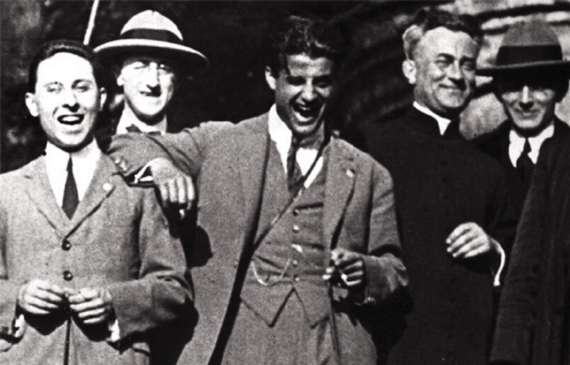 Towarzystwo Ciemnych Typów. Pier Giorgio Frassati z przyjaciółmi