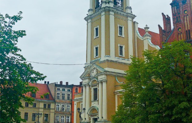 Kościół pw. Ducha Świętego na toruńskim Starym Rynku to od 1945 r.
siedziba jezuitów