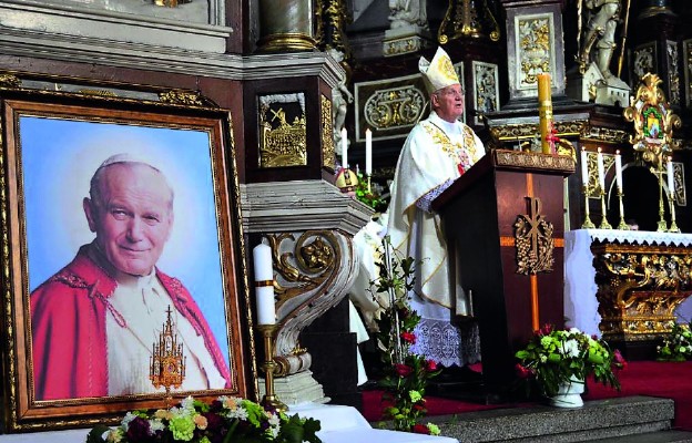 Bp Ignacy Dec wygłosił homilię podczas Mszy św. na zakończenie Dni św. Jana Pawła II
„Pamięć i Obecność” w Świdnicy