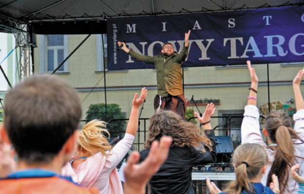 Koncert franciszkanina o. Łukasza Buksy