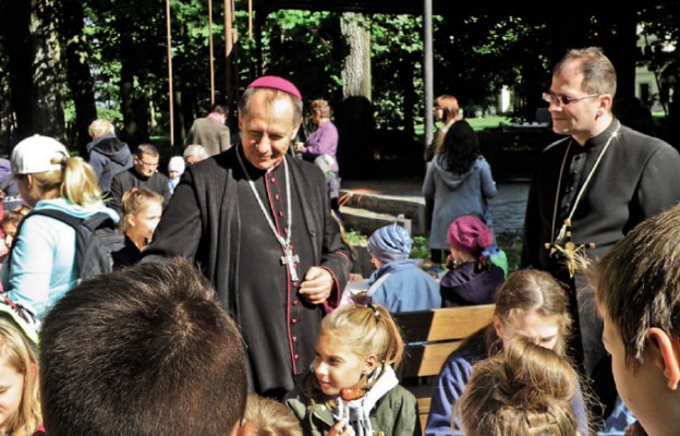 Żonkile na Polach Nadziei