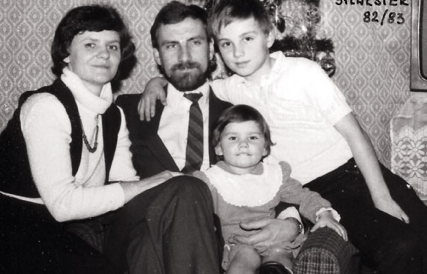 Janina i Jan T. Dudowie z synem Andrzejem i córką Anią