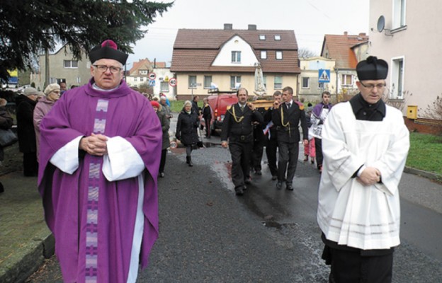 Wprowadzenie figury Matki Bożej Fatimskiej