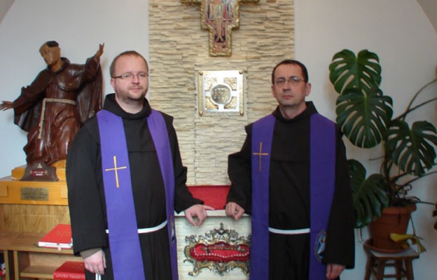 
Misjonarze Miłosierdzia z archidiecezji przemyskiej to dwaj zakonnicy z Dukli
