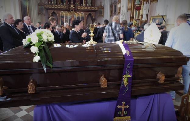 Pogrzeb abp. Zygmunta Zimowskiego w katdrze radomskiej
