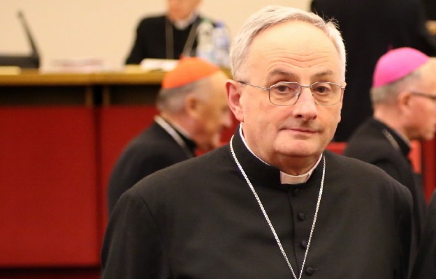 Bp Jezierski: każda wojna rodzi krzywdę i zniszczenie, one wymagają naprawienia