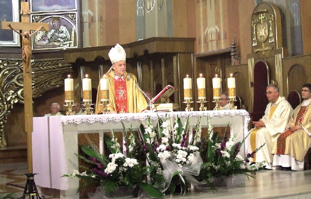 Bp Roman Pindel przewodniczył uroczystościom Nadzwyczajnego Jubileuszu Miłosierdzia w bielskiej katedrze