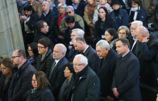 Podczas Mszy żałobnej w intencji Andrzeja Wajdy w kościele Ojców Dominikanów w Krakowie