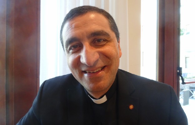 Ks. Paul Karam, dyrektor Caritas Liban