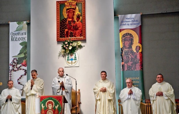 Uroczystości jubileuszowej w parafii pw. Najświętszej Maryi Panny Częstochowskiej w Toruniu
przewodniczy bp Józef Szamocki