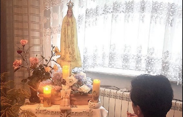 W domach, rodzinach diecezji trwa modlitewne nawiedzenie