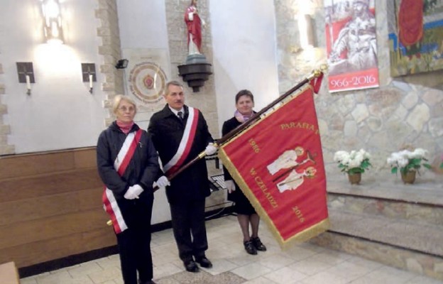 Straż Honorowa Najświętszego Serca Pana Jezusa w parafii św. Wojciecha w Czeladzi