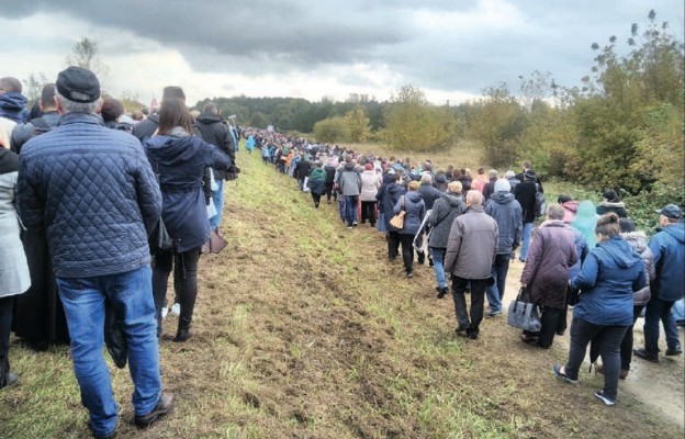 Różańcowa mobilizacja: za Ojczyznę i o pokój