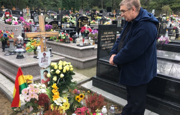 Spełniłem obietnicę, przyjechałem do Libiąża, pomodliłem się
na grobie śp. Helenki – wyznaje ks. Krzysztof Domagalski