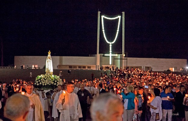 Procesja świata w Fatimie