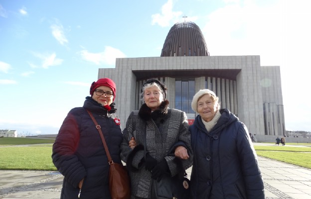 Darczynie świątyni: Janina Ciszewska, Danuta Gryc i Krystyna Szczepańska