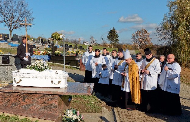 Pogrzeb dzieci utraconych na zasańskim cmentarzu w Przemyślu