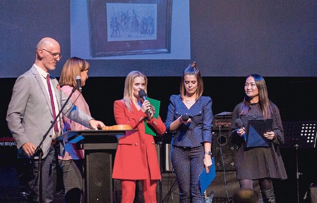 Licytacje poprowadziły Olga Kalicka, Monika Mazur oraz Misheel Jargalsaikhan