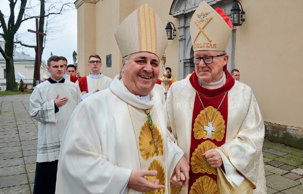 Bp Andrzej Kaleta i abp Salvatore Pennacchio