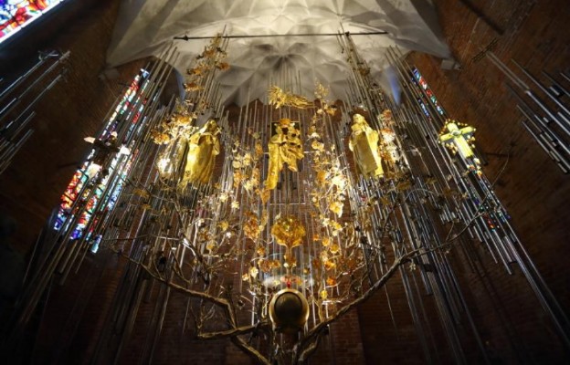Bursztynowy ołtarz w bazylice św. Brygidy w Gdańsku