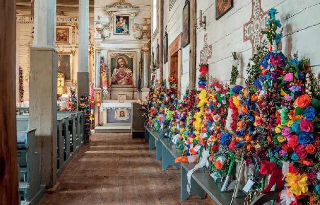 Palmy wielkanocne w kościele pw. Trójcy Przenajświętszej w Ciechanowcu