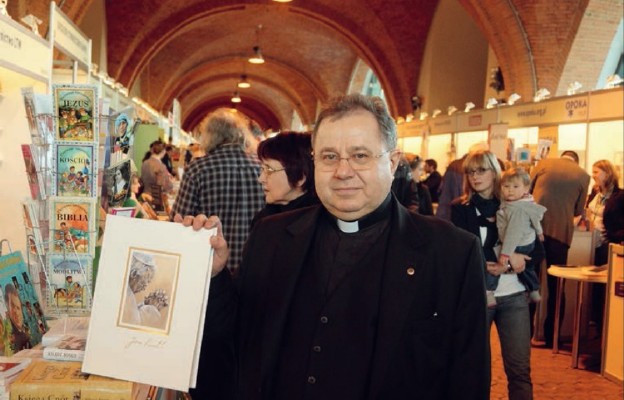 Ks. Roman Szpakowski SDB – dyrektor Targów Wydawców Katolickich powiadomił, że w tym roku
po raz pierwszy przyznany będzie Feniks historyczny